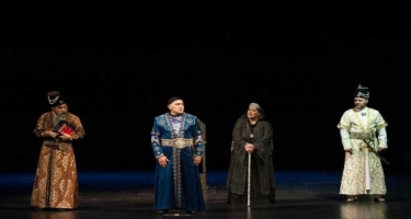 Milli Dram Teatrında “Şah Qacar” tamaşası nümayiş olunacaq (FOTO)