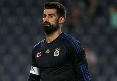 Volkan Dəmirəl məşqçiliyə başladı