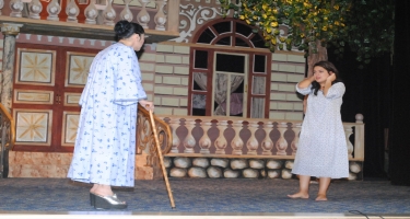 “Solğun çiçəklər” Sumqayıt Dövlət Dram Teatrının səhnəsində(FOTO)