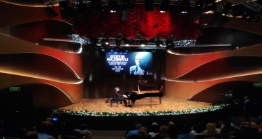 Bakıda italyan pianoçunun konserti keçirilib (FOTO)
