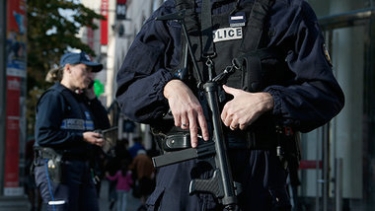 Parisdə bıçaqlı hücum - 4 polis ölüb