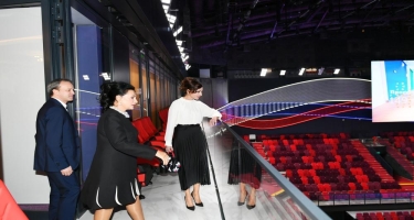 Birinci vitse-prezident Mehriban Əliyeva “Lujniki” Olimpiya Kompleksində Gimnastika Mərkəzi ilə tanış olub (FOTO)