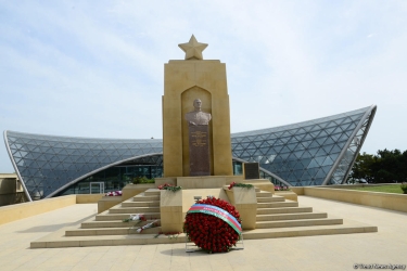 Azərbaycanda 9 May - faşizm üzərində Qələbə Günü qeyd olunur