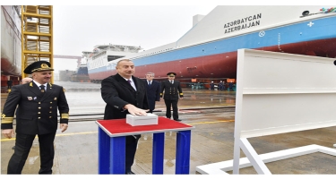 Prezident İlham Əliyev Bakı gəmiqayırma zavodunda inşa olunmuş ilk tankerin istismara verilməsi mərasimində iştirak edib (FOTO)