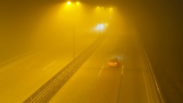 Duman səbəbindən bir sıra yollarda sürət həddi endirilib (FOTO)