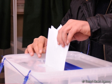 Növbədənkənar parlament seçkilərində səsvermənin yeri və vaxtı barədə tələblərin təsdiq edilməsi başa çatır