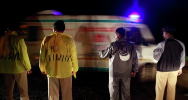 Hindistanda avtobus yük maşını ilə toqquşub, azı 20 nəfər həlak olub
