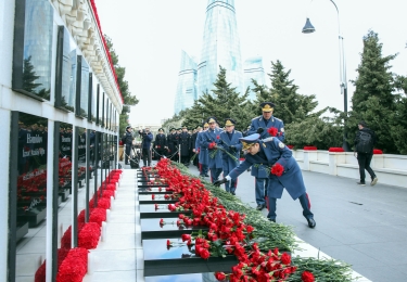 Gömrükçülər şəhidlərin əziz xatirəsini yad ediblər (FOTO)