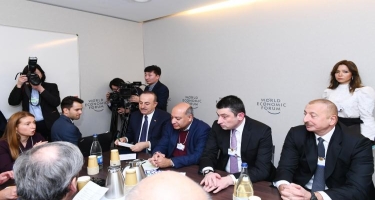 Prezident İlham Əliyev Dünya İqtisadi Forumu çərçivəsində keçirilən iclasda iştirak edib (FOTO)