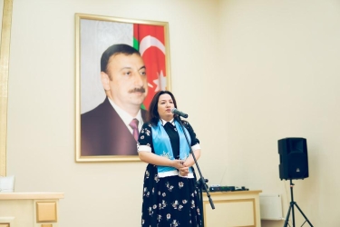 Pərvin Kərimzadə seçicilərini daha güclü Azərbaycan naminə səs verməyə çağırıb (FOTO/VİDEO)