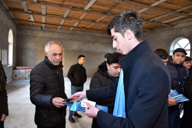 Afət Həsənovanın seçicilərlə görüşləri davam edir (FOTO)