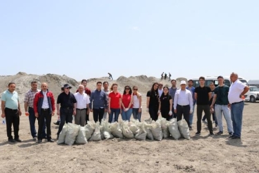 Nazirlik Daşgil Palçıq Vulkanı ərazisində iməcilik keçirib (FOTO)