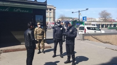 Bakı polisi icazəsiz hərəkət edən şəxsləri müəyyən edib (FOTO)