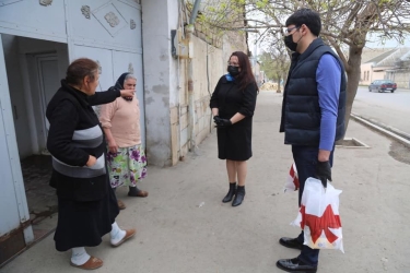 Millət vəkili Pərvin Kərimzadə bu gün də seçicilərinin yanındadır (FOTO)