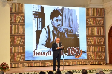 Xalq yazıçısı İsmayıl Şıxlının 100 illiyinə həsr edilmiş tədbir keçirilib (FOTO)