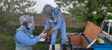 Ağcabədidə əkin sahəsində mina partladıcısı tapılıb