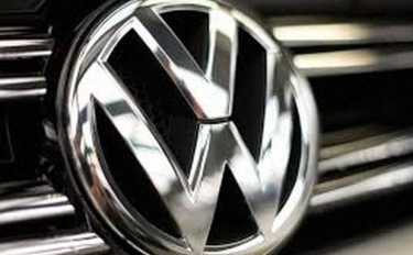 “Volkswagen” mindən çox avtomobilini geri çağırıb