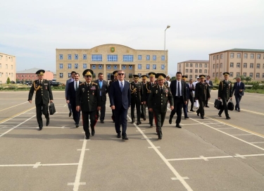 Azərbaycanın və Türkiyənin Müdafiə nazirləri Naxçıvanda Təlim-Tədris Mərkəzini və Heydər Əliyev adına Hərbi Liseyi ziyarət ediblər (FOTO)