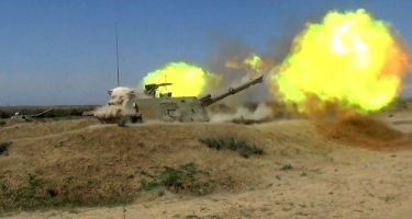 Artilleriya bölmələrinin döyüş atışlı təlimləri keçirilib  (FOTO/VİDEO)