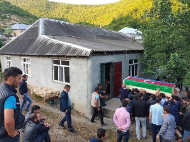 İsmayıllıdan olan şəhid Xəyyam Daşdəmirov dəfn edildi (FOTO)